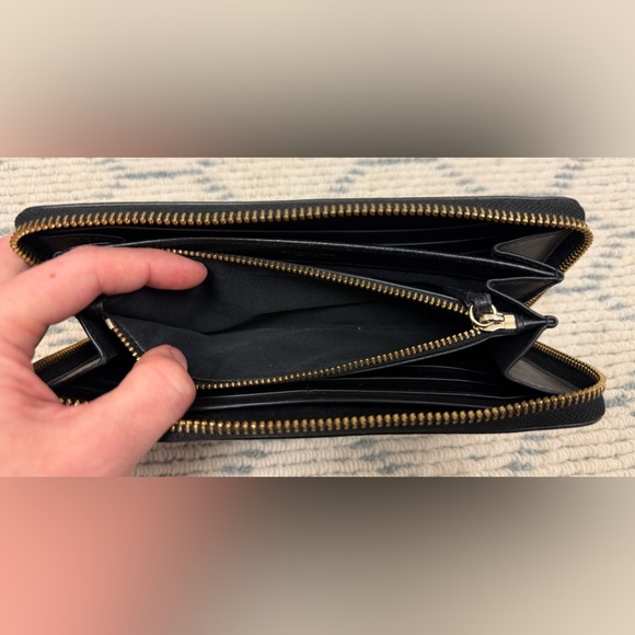 SOLD COACH Classic Everyday Accordion Long Zip Around Crossgrain Wallet - Picture 13 of 16